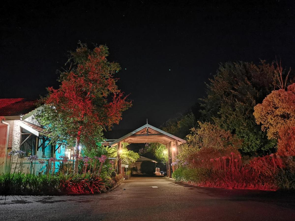 Karri Forest Motel Pemberton Eksteriør bilde